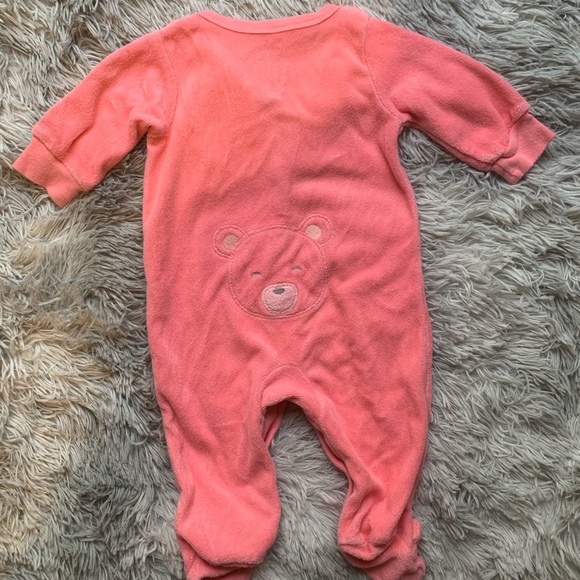 Carter's PJs bundle - Picture 8 of 8